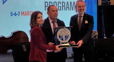 9. İstanbul Yayımcılık Profesyonel Buluşmaları'nın İstanbul Telif Ödülleri sahiplerine verildi