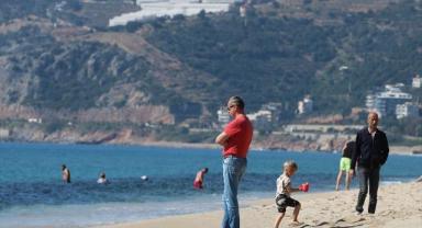 Alanya'da mart ayında deniz keyfi