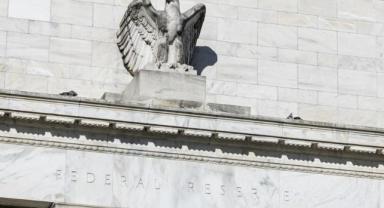 Fed Başkanı Powell, son verilere rağmen enflasyon görünümünün değişmediğini belirtti: