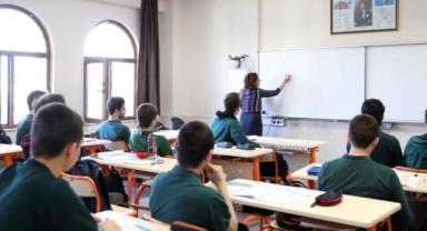 Okullar 1 Nisan'da tatil