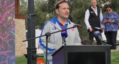 Su altında mermer heykel galerisine ev sahipliği yapan 