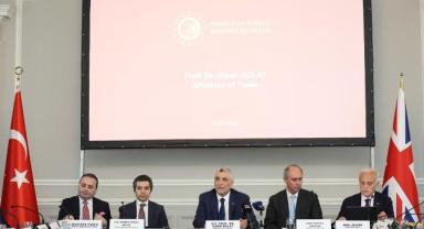 Ticaret Bakanı Bolat, Londra'da Türk ve İngiliz iş insanlarıyla bir araya geldi