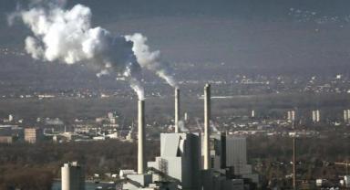 Alman ekonomisi, ilk çeyrekte yüzde 0,2 büyüyerek teknik resesyona girmedi