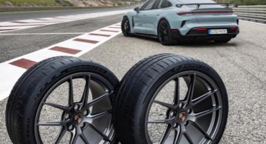 Pirelli, serisini Porsche Taycan için ürettiği iki yeni lastikle genişletiyor
