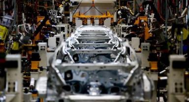 Otomotiv endüstrisi nisanda 2,7 milyar dolarla en fazla ihracat yapan sektör oldu