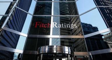 Fitch, Türk bankacılık sektörünün görünümünü 'nötr'den 'iyileşiyor'a revize etti: