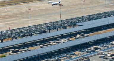 Dünyanın en büyük çatı GES'ine sahip Dalaman havalimanı elektriğinin yarısından fazlasını güneşten karşılıyor