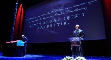 Sanatçı Kenan Işık için AKM'de tören düzenlendi