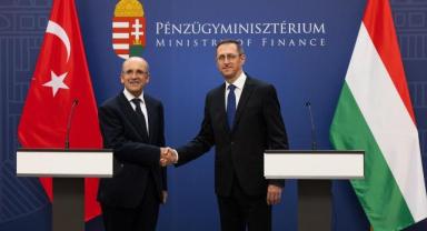 Türkiye ile Macaristan ekonomi ve finans alanında işbirliğini güçlendiriyor