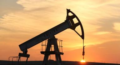 ABD'nin ticari ham petrol stokları azaldı