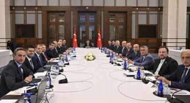 Cumhurbaşkanı Yardımcısı Yılmaz: Önümüzdeki dönemde yeni yatırım müjdelerinin gelmesini bekliyoruz