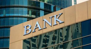 Dev bankalarda art arda istifalar