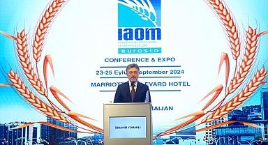 Bakan Yumaklı Azerbaycan'da düzenlenen un ve hububat zirvesinde konuştu: