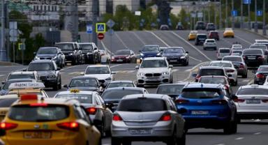 Rusya'da otomobil satışları son 10 yılın zirvesine ulaştı