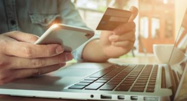 Ticaret Bakanı Bolat, İstanbul Küresel e-İhracat Zirvesi'nde konuştu: