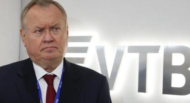 Rus bankası VTB'nin Başkanı Kostin, Rusya Merkez Bankasının faiz artıracağını öngörüyor