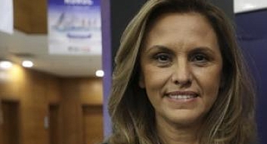 Türkiye Yelken Federasyonunda başkanlığa Özlem Akdurak yeniden seçildi