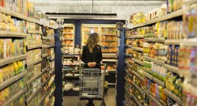 Güven endeksi kasımda hizmet sektöründe azaldı, perakende ticaret ve inşaatta arttı