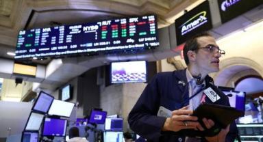 New York borsası yatay seyirle açıldı