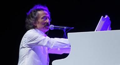 Timur Selçuk şarkıları, MSDT dansçılarının performansıyla sahneye yansıyacak