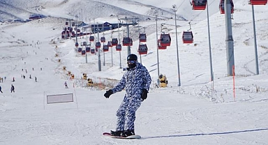 Erciyes Kayak Merkezi, hafta sonu 32 bini aşkın ziyaretçi ağırladı