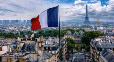 Fransa Merkez Bankası siyasi kriz nedeniyle Fransız ekonomisi için büyüme tahminini düşürdü