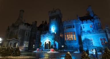 Kanada'da Casa Loma şatosu Noel ve yeni yıl kutlamalarında renkli görüntülere sahne oldu