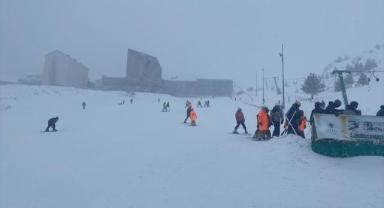 Kartalkaya'da hafta sonunda kayak keyfi