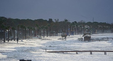 Meteorolojiden Güney Ege ve Akdeniz'de fırtına uyarısı