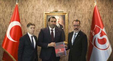 Trabzonspor yönetimi mazbatasını aldı