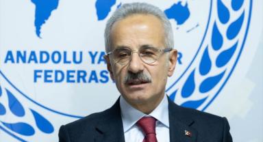 Ulaştırma ve Altyapı Bakanı Uraloğlu, gazetecilerle bir araya geldi: (1)