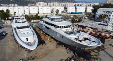 Antalya Serbest Bölge'de 25 yılda 772 lüks yat denize indirildi