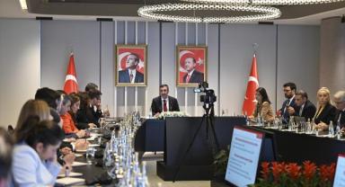 Cumhurbaşkanı Yardımcısı Yılmaz, İstanbul'da ekonomi basını ile bir araya geldi: (2)