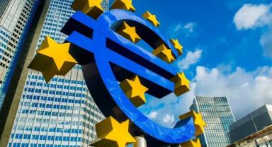 ECB: Tüketicilerin orta vadeli enflasyon beklentileri artmaya devam ediyor