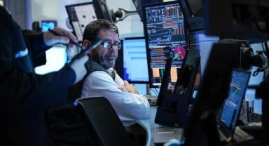 Küresel piyasalar yoğun veri takvimi öncesi karışık seyrediyor