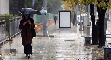 Meteorolojiden Antalya için kuvvetli sağanak uyarısı