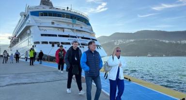 Rusya'dan 1015 kruvaziyer yolcusu Amasra'ya geldi