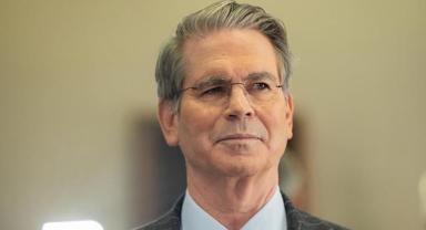 Trump'ın Hazine Bakanı adayı Scott Bessent, Senato'dan onay aldı