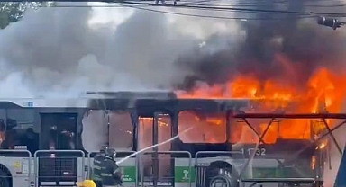 Brezilya'nın Sao Paulo kentinde küçük uçağın düşmesi sonucu 2 kişi öldü