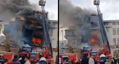 Flash Haber - Sıcak Gelişme Mısır Çarşısı'nda yangın! 