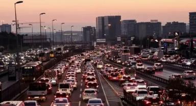 İstanbul'da akşam saatlerinde trafik yoğunluğu yüzde 83'e çıktı