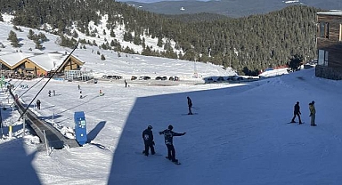 Kayak merkezlerinde en fazla kar kalınlığı 164 santimetreyle Kartalkaya'da ölçüldü