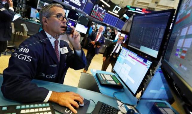 New York borsası, enflasyon verilerinin ardından düşüşle açıldı