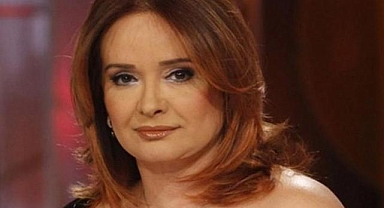 Sanatçı Müjde Ar trafik kazasında hafif yaralandı