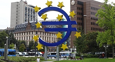 Avrupa Merkez Bankası durgun ekonomiye karşı güvercin tutumunu sürdürdü
