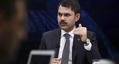 Bakan Kurum, yeni konutlarına yerleşen depremzede çiftin görüntülerini paylaştı: