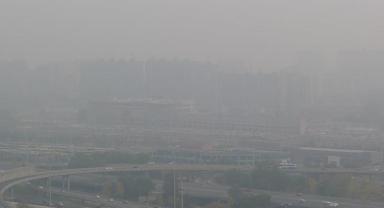 Hava kirliliğinin beyin sağlığını bozarak yaşlanmayı hızlandırabildiği ortaya kondu