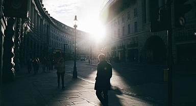 İngiltere'de işsizlik hafif yükseldi