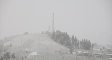 Karadeniz'de kar nedeniyle 977 yerleşim yerine ulaşım sağlanamıyor
