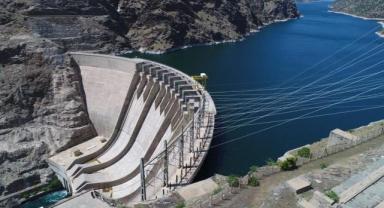 Karakaya Barajı'nda 85 tonluk türbin çarkı 40 yıl sonra yenilendi